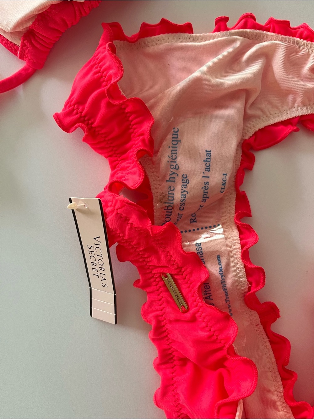 NWT Victoria’s Secret Neon Pink Ruffle Triangle Bikini - Cheeky Bottom, XS - Picture 6 of 7
